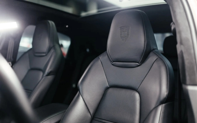 Porsche Cayenne cena 499900 przebieg: 85000, rok produkcji 2021 z Polanica-Zdrój małe 407